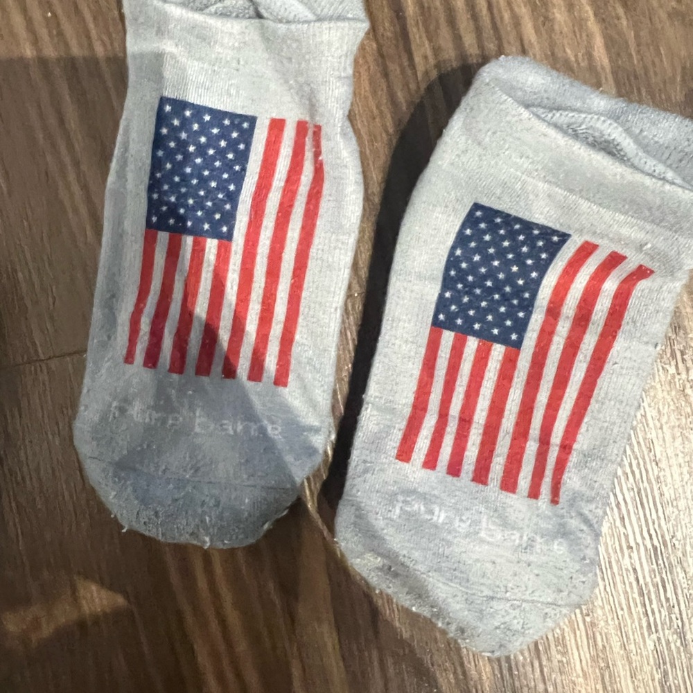 Pure Barre Patriotic American Flag Tavi Socks Size Small
